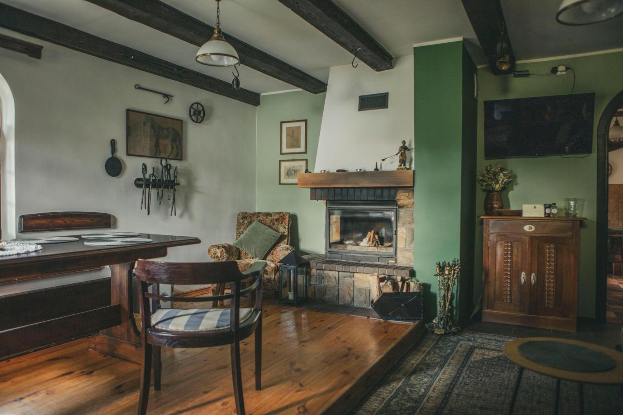 Villa Stara Kuznia- W Puszczy Noteckiej Zatom Nowy